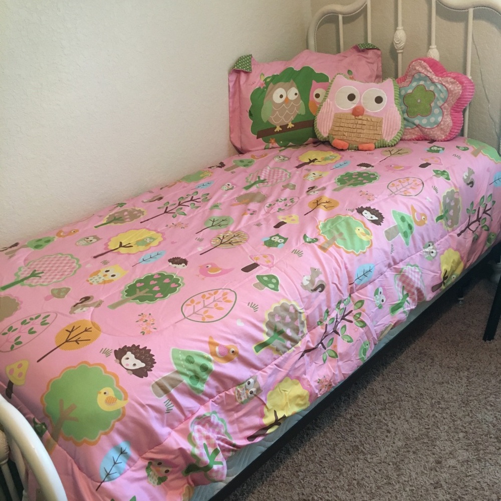 Girls Twin comforter set